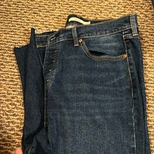 Levi Wedgie Straight